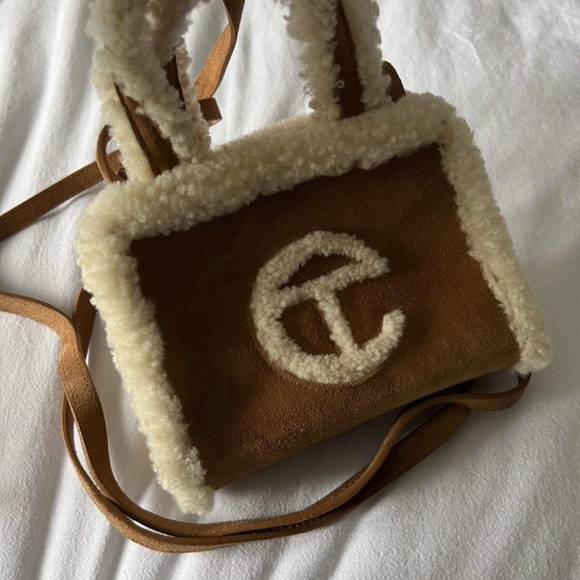Telfar and Ugg bag mint condition - Picture 5 of 7